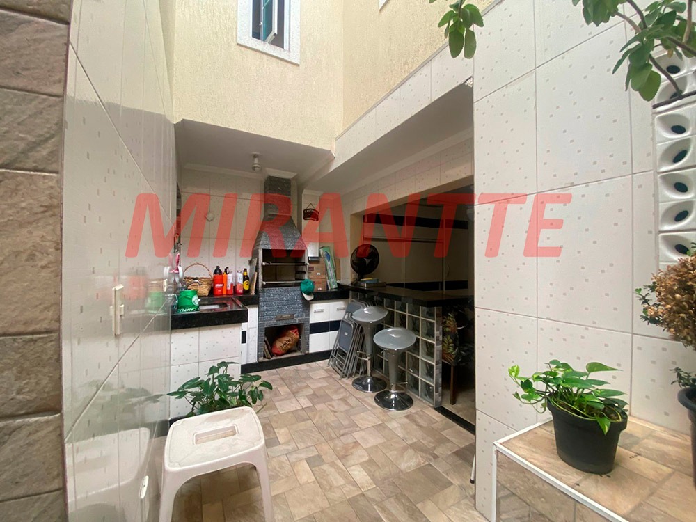 Sobrado de 102m² com 3 quartos em Vila Gustavo