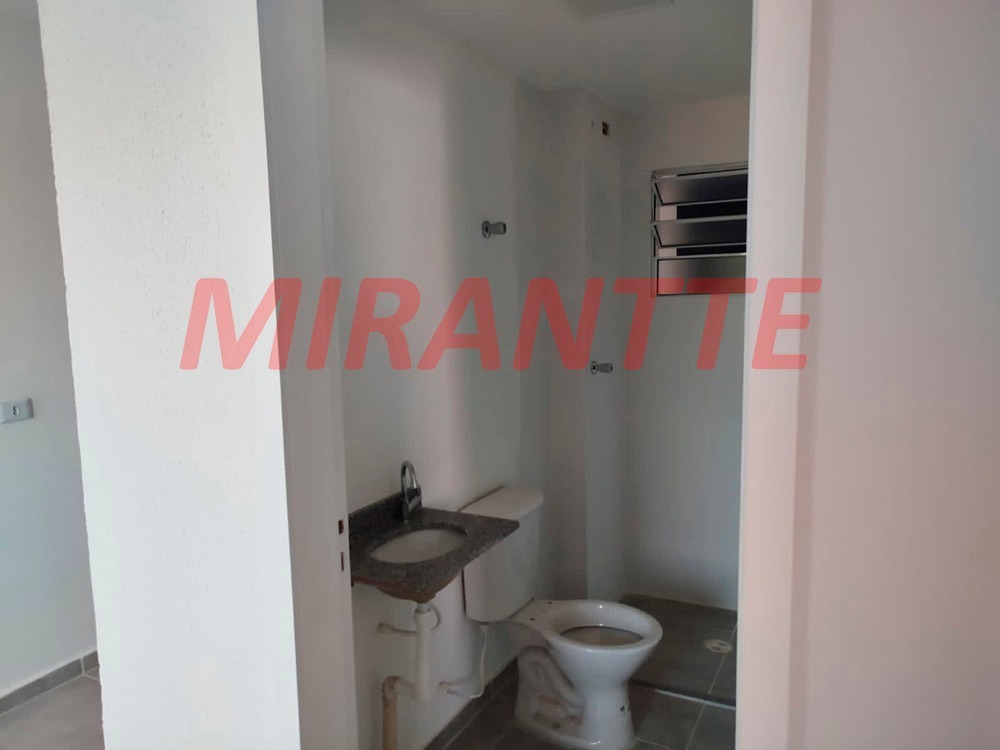 Apartamento de 42m² com 2 quartos em Vila Mazzei
