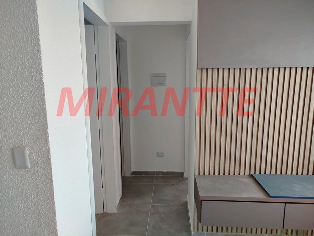 Apartamento de 42m² com 2 quartos em Vila Mazzei