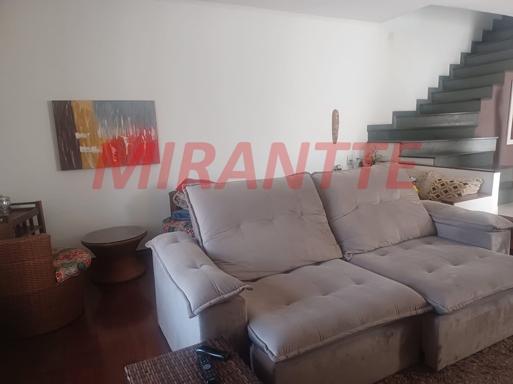 Sobrado de 169m² com 3 quartos em Vila Guaca
