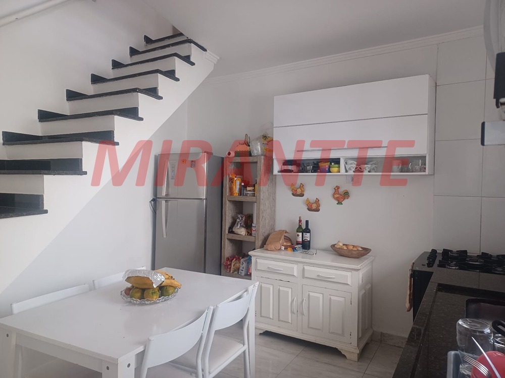 Sobrado de 169m² com 3 quartos em Vila Guaca