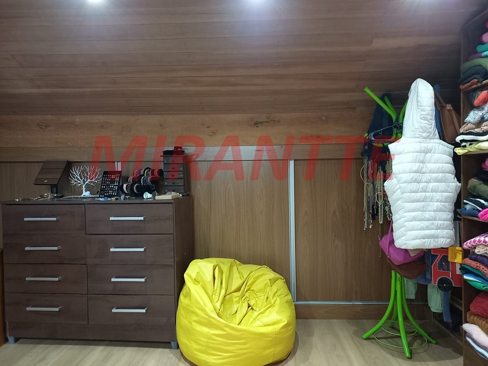 Cond. fechado de 100m² com 2 quartos em Casa Verde