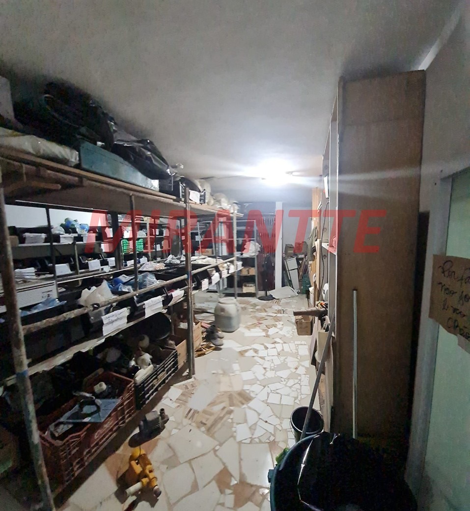 Comercial de 1500m² em Horto Florestal