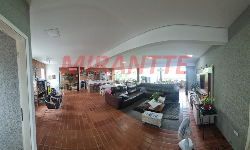 Comercial de 1500m² em Horto Florestal