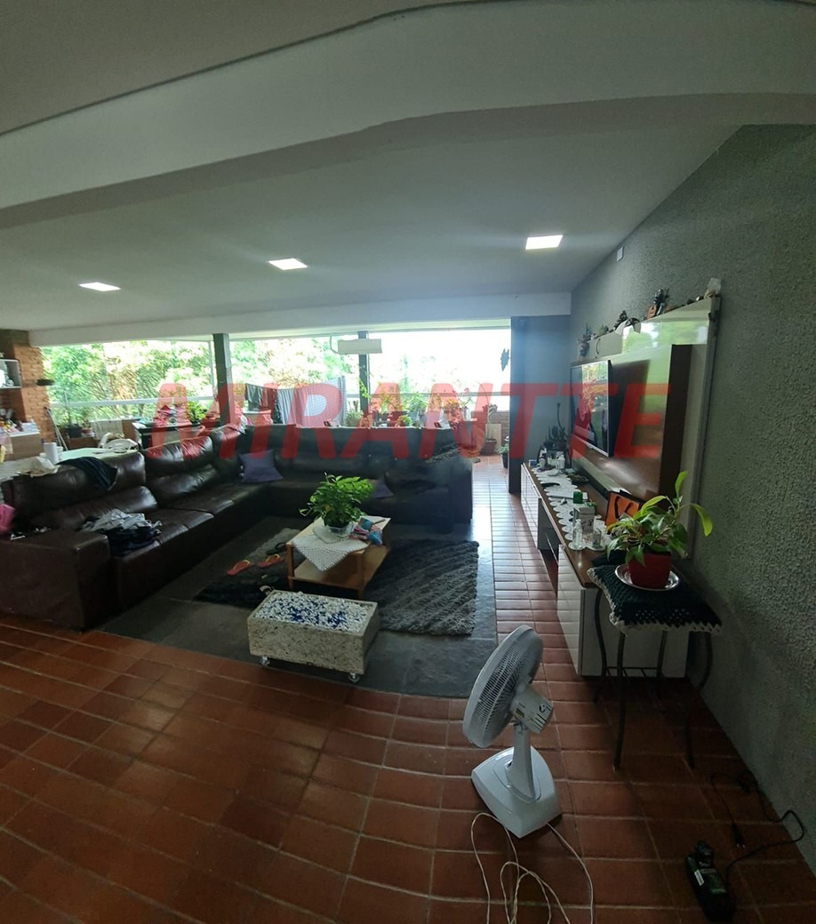Comercial de 1500m² em Horto Florestal