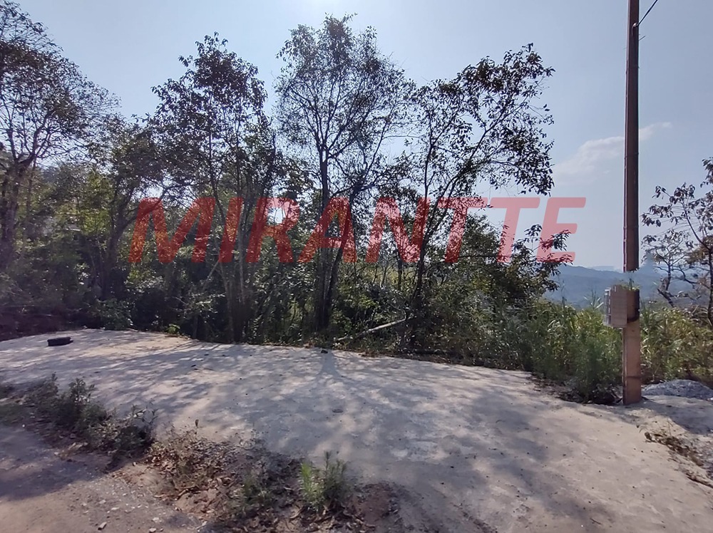 Terreno de 0m² em Juqueri Mirim