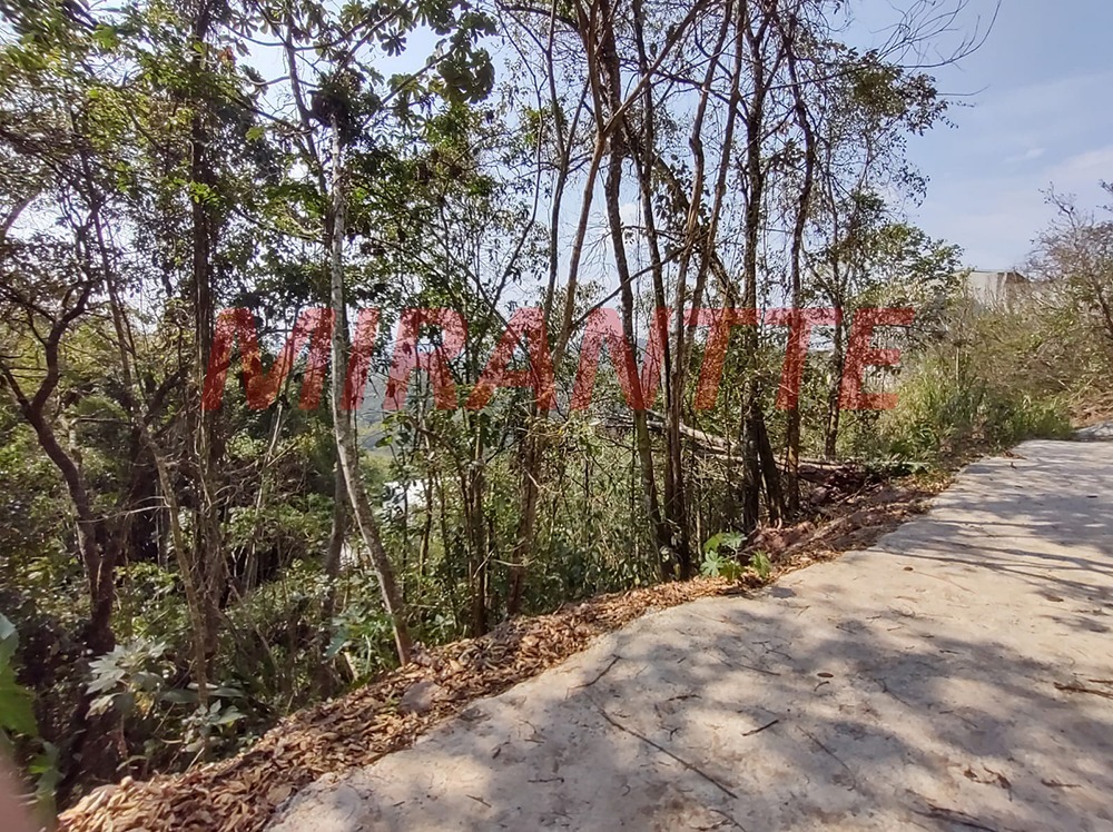 Terreno de 0m² em Juqueri Mirim