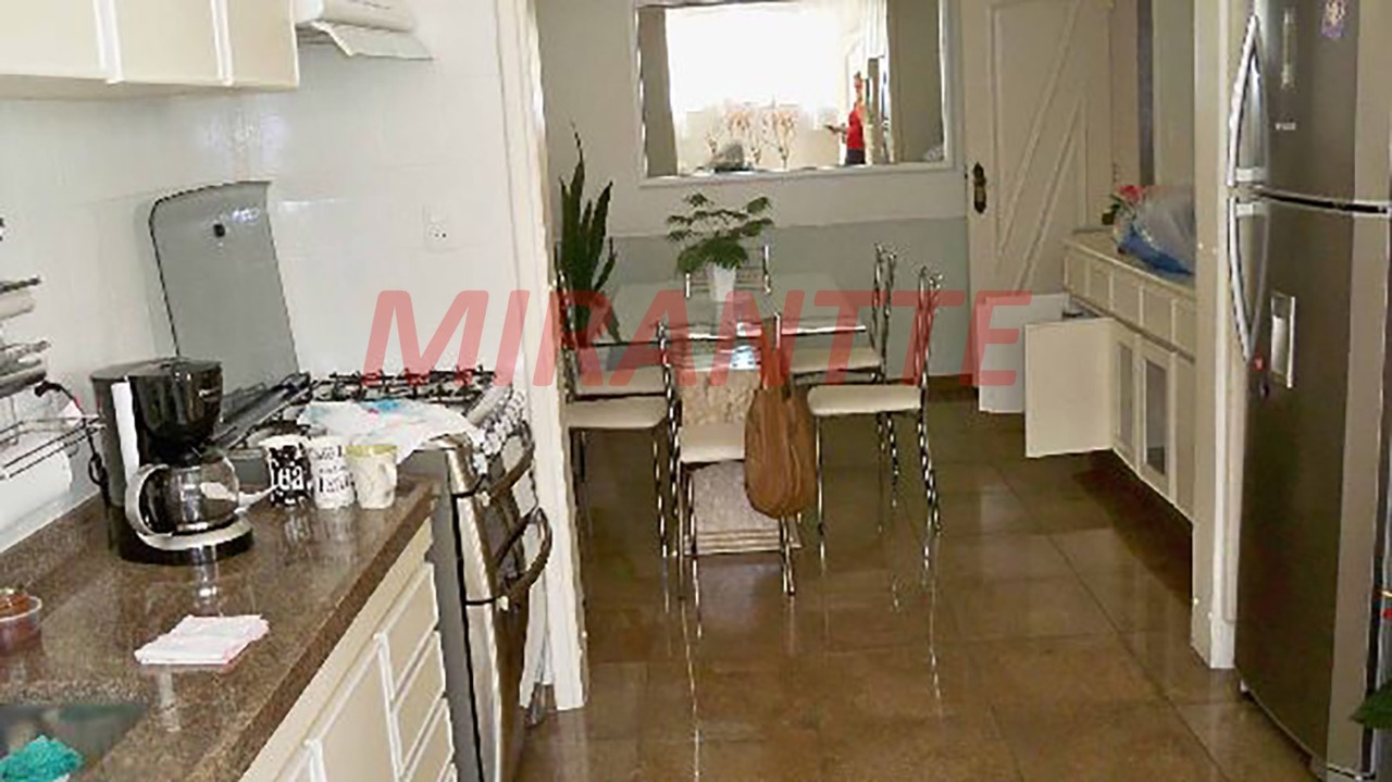 Casa terrea de 314m² com 4 quartos em Tremembe