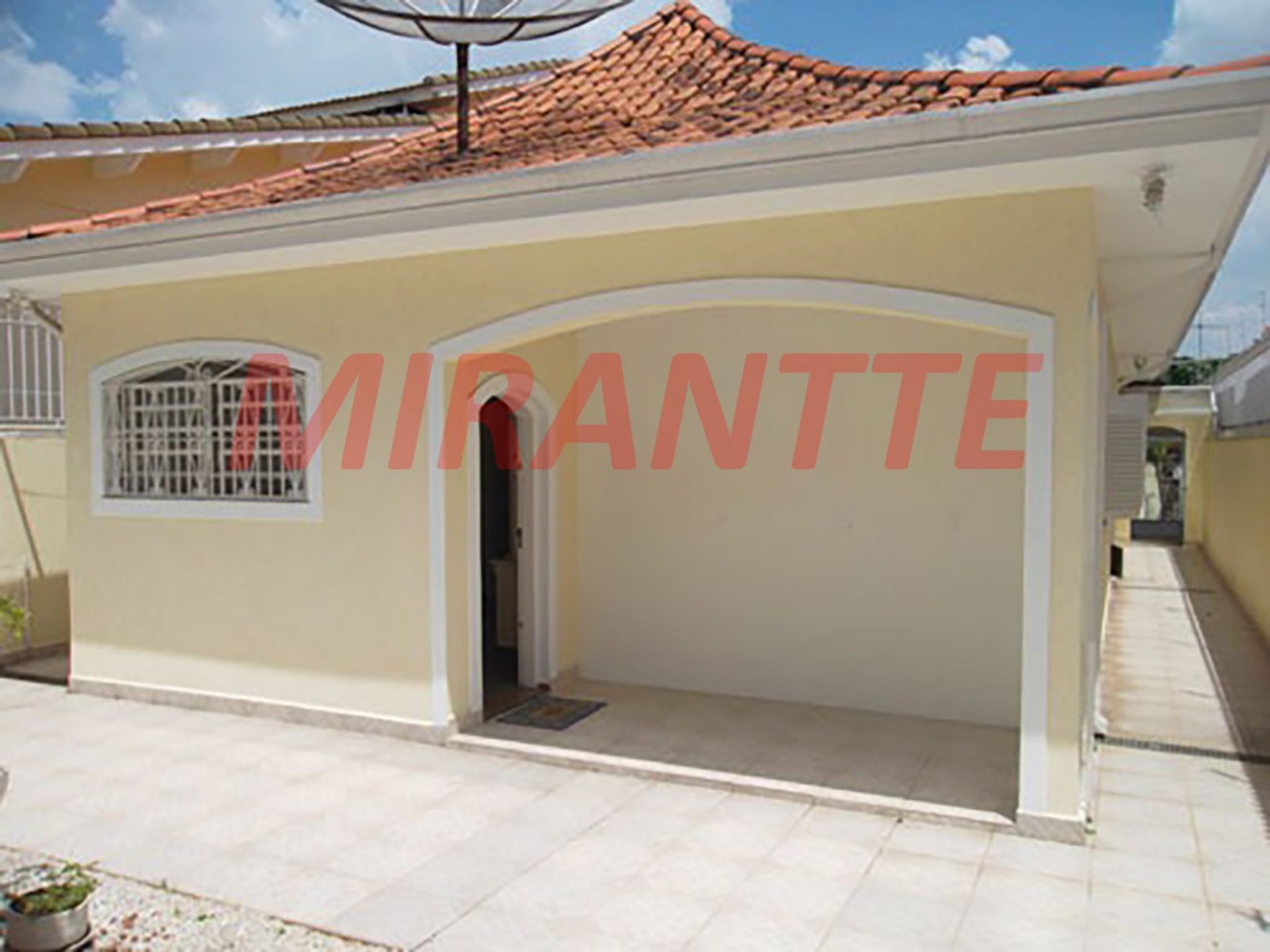Casa terrea de 314m² com 4 quartos em Tremembe