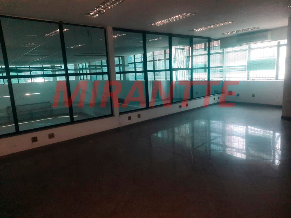 Comercial de 727m² em Carandiru