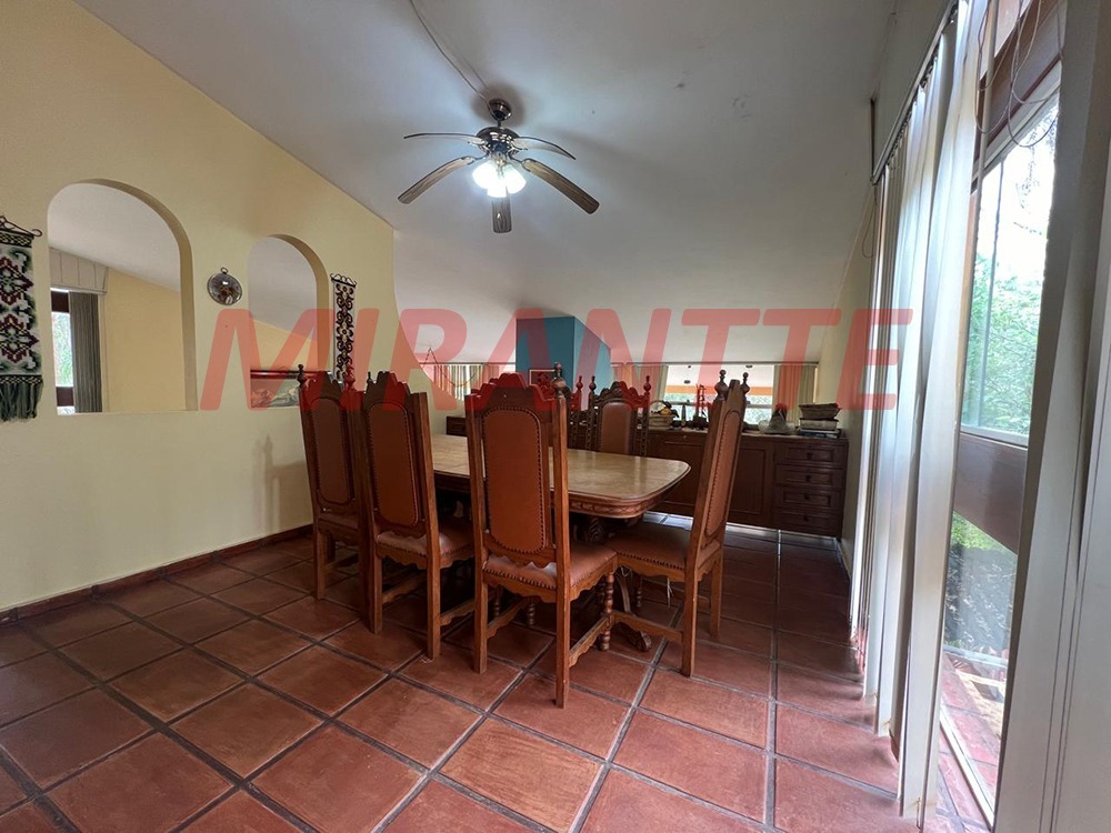 Casa terrea de 393.5m² com 3 quartos em Caraguata