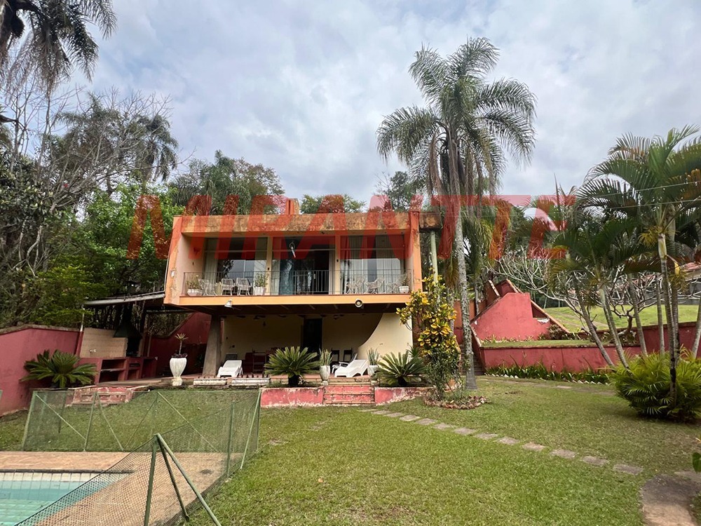 Casa terrea de 393.5m² com 3 quartos em Caraguata
