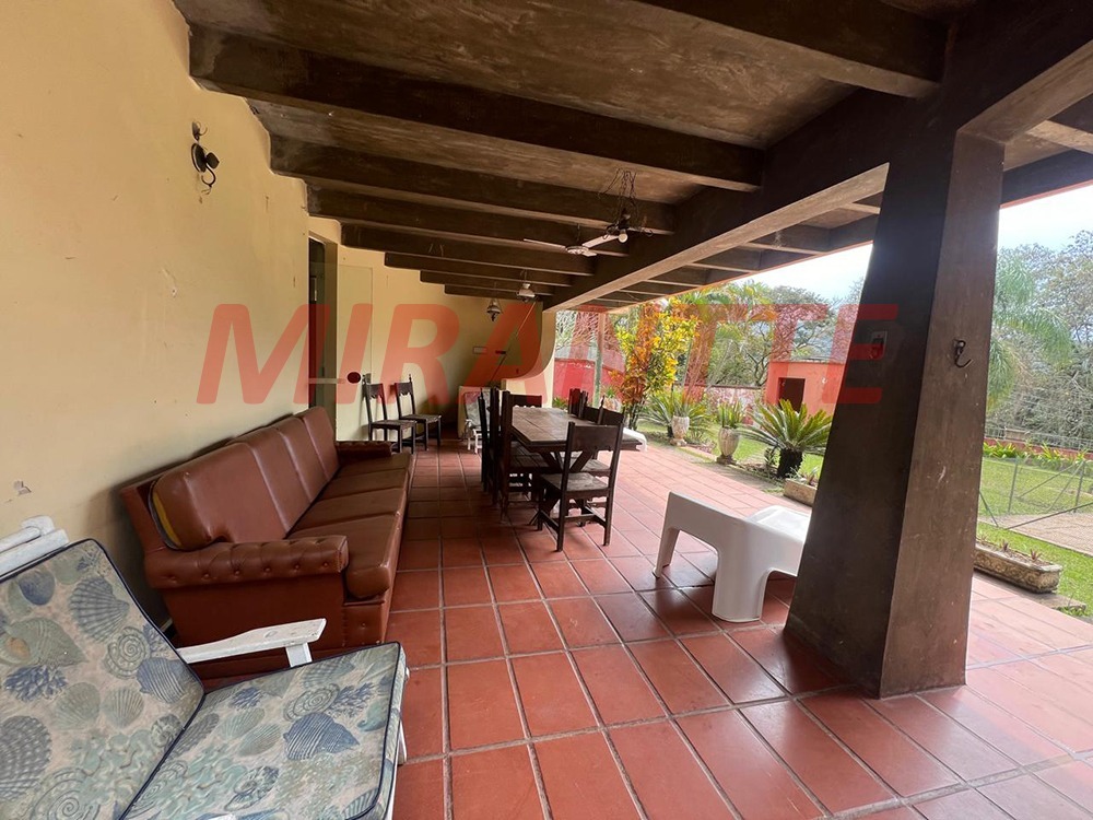 Casa terrea de 393.5m² com 3 quartos em Caraguata
