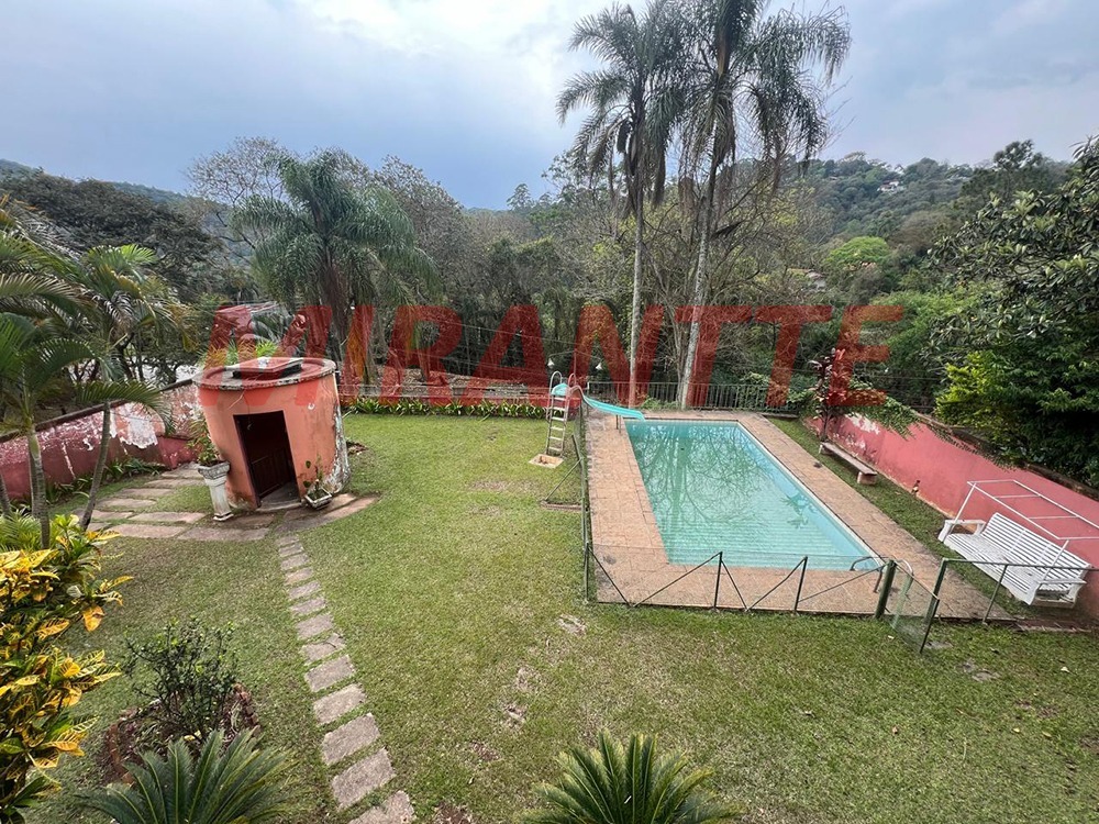 Casa terrea de 393.5m² com 3 quartos em Caraguata