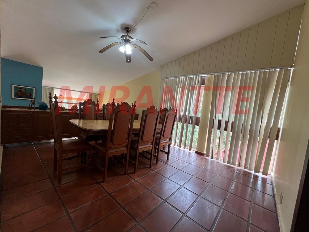 Casa terrea de 393.5m² com 3 quartos em Caraguata