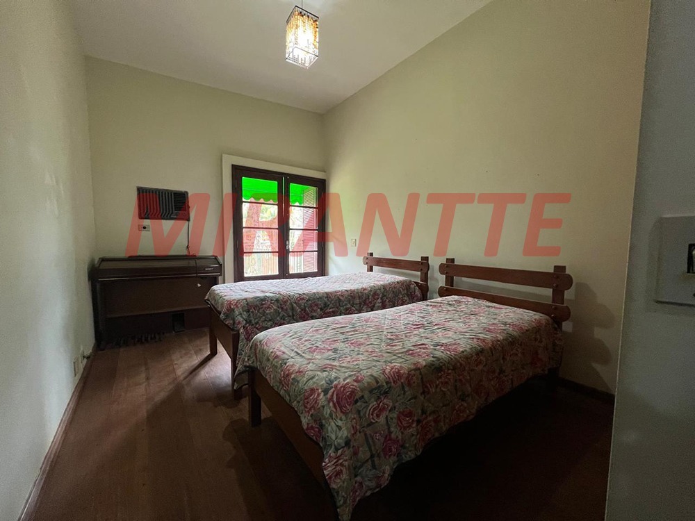 Casa terrea de 393.5m² com 3 quartos em Caraguata