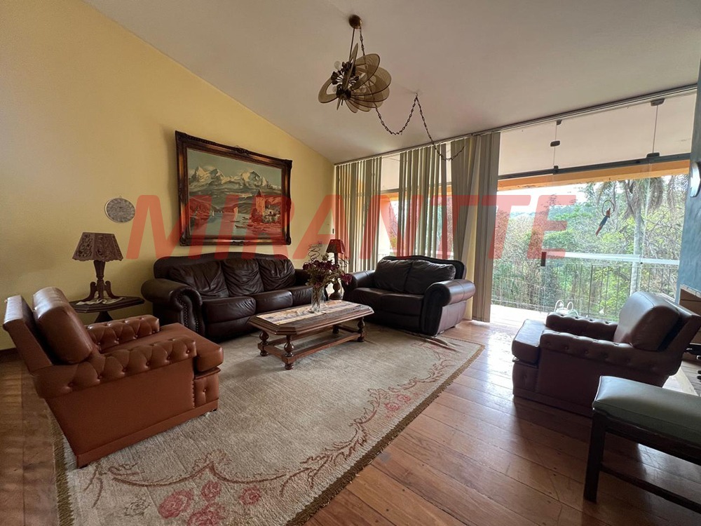 Casa terrea de 393.5m² com 3 quartos em Caraguata