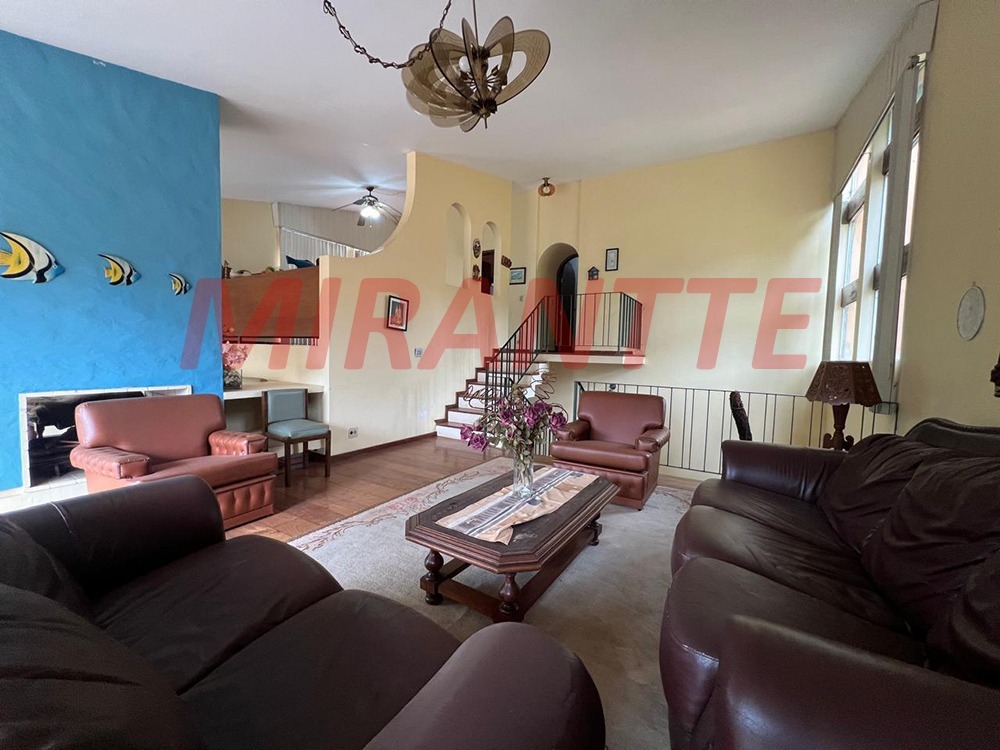 Casa terrea de 393.5m² com 3 quartos em Caraguata