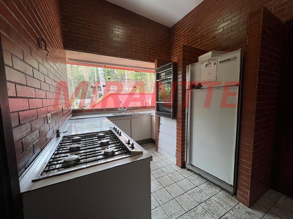 Casa terrea de 393.5m² com 3 quartos em Caraguata