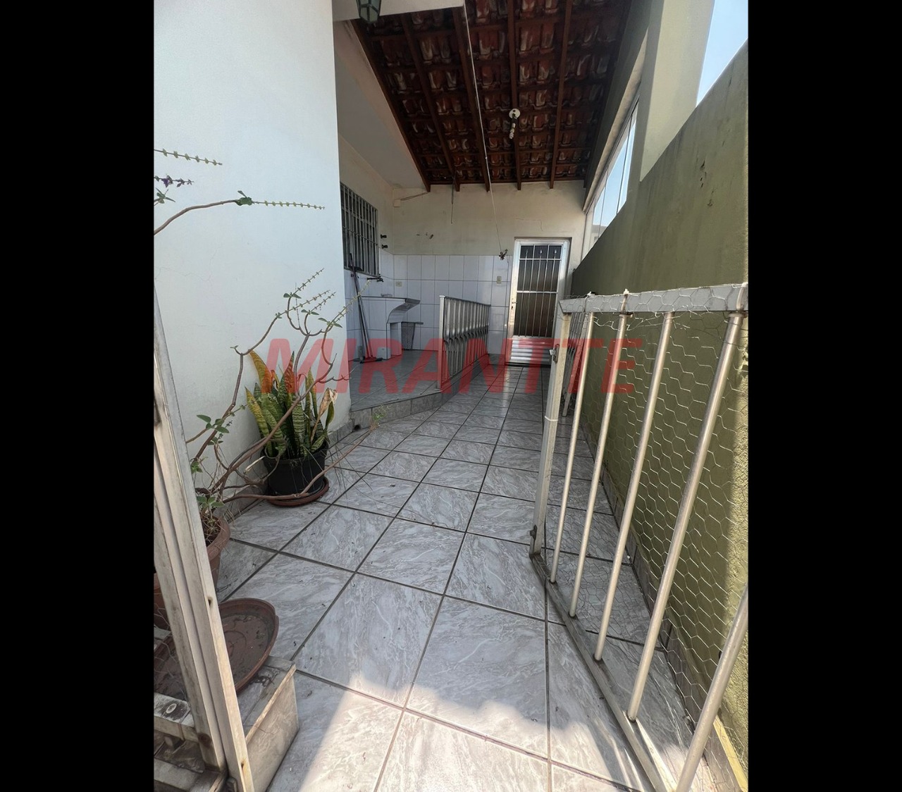 Sobrado de 230m² com 4 quartos em Vila Hermínia