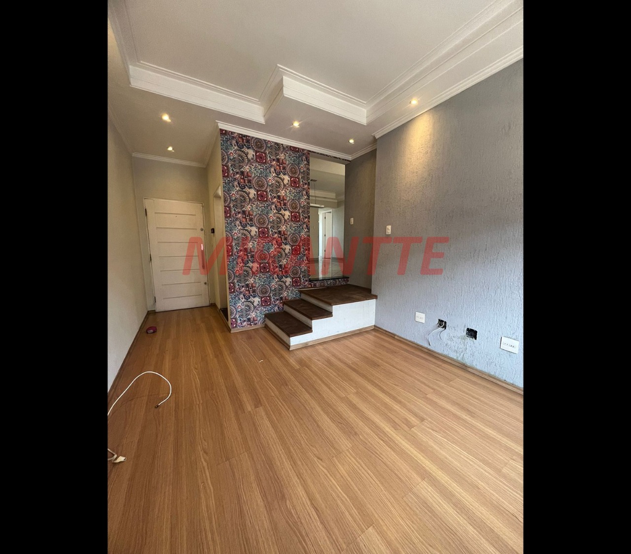 Sobrado de 230m² com 4 quartos em Vila Hermínia