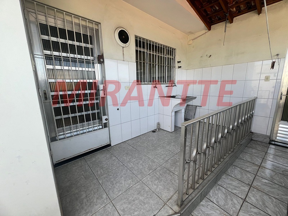 Sobrado de 230m² com 4 quartos em Vila Hermínia