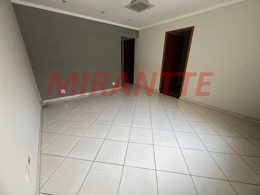 Sobrado de 230m² com 4 quartos em Vila Hermínia