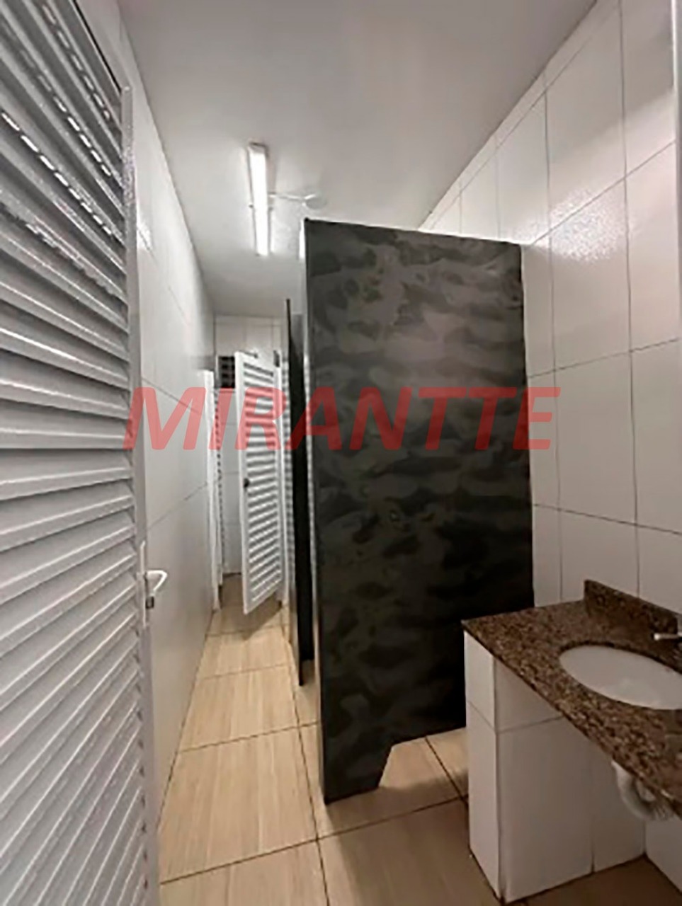 Comercial de 450m² em Parque Sao Miguel