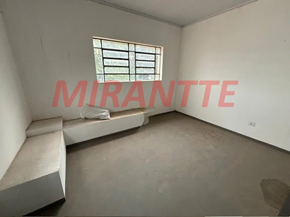 Galpao de 440m² em Chora Menino