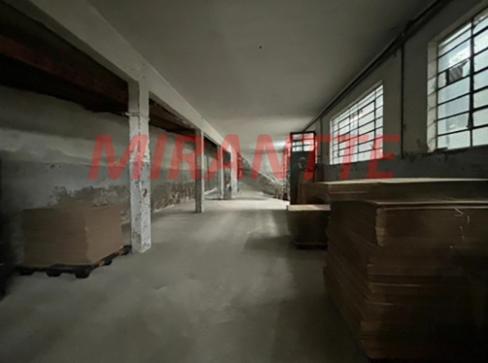 Galpao de 440m² em Chora Menino