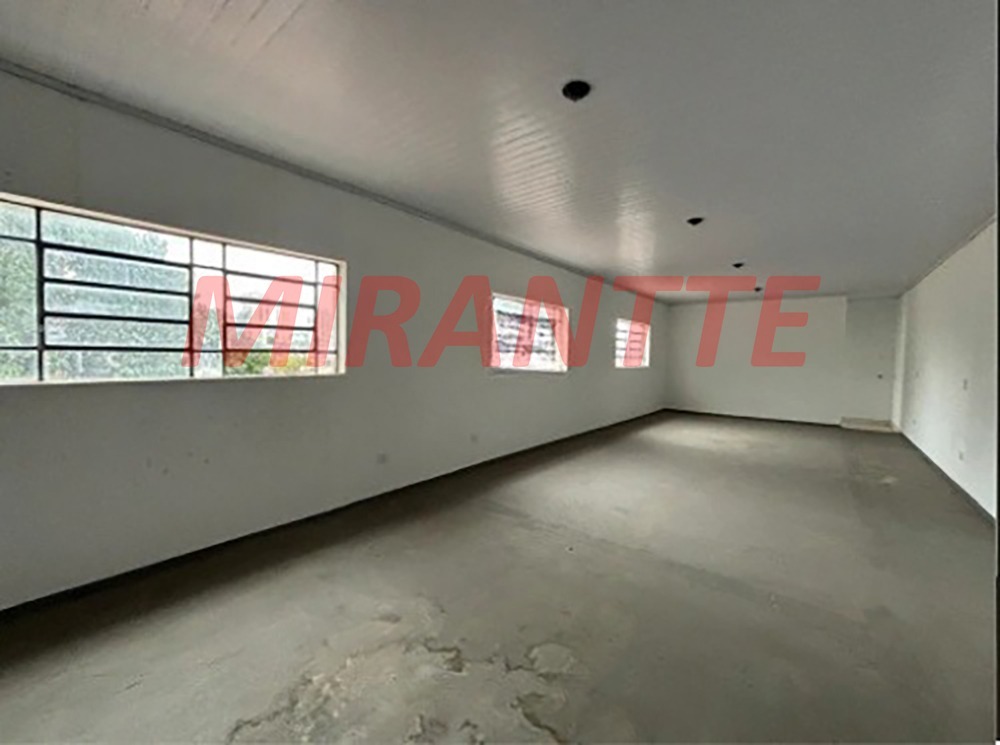 Galpao de 440m² em Chora Menino