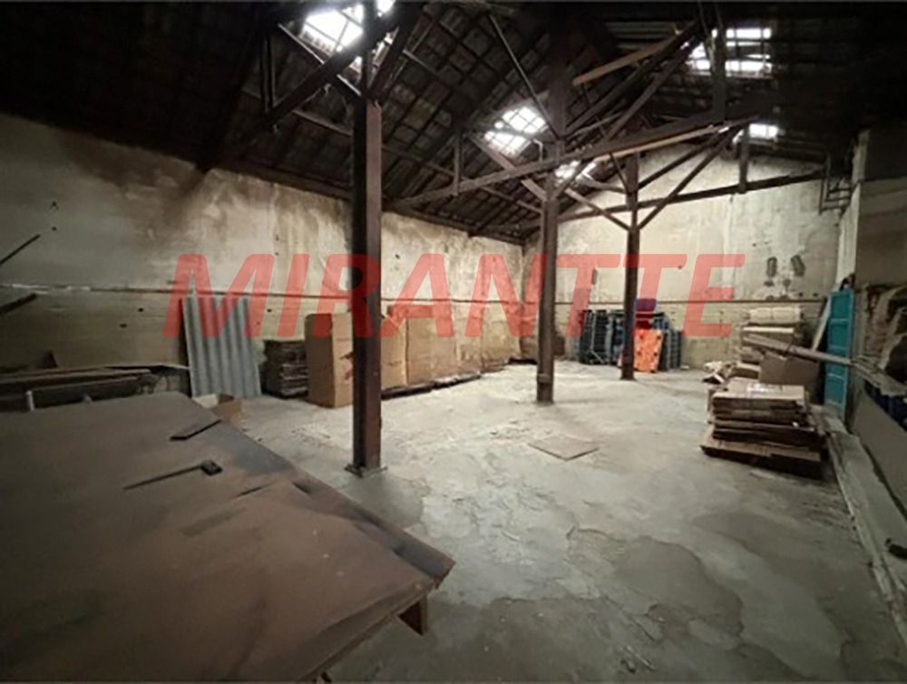 Galpao de 440m² em Chora Menino