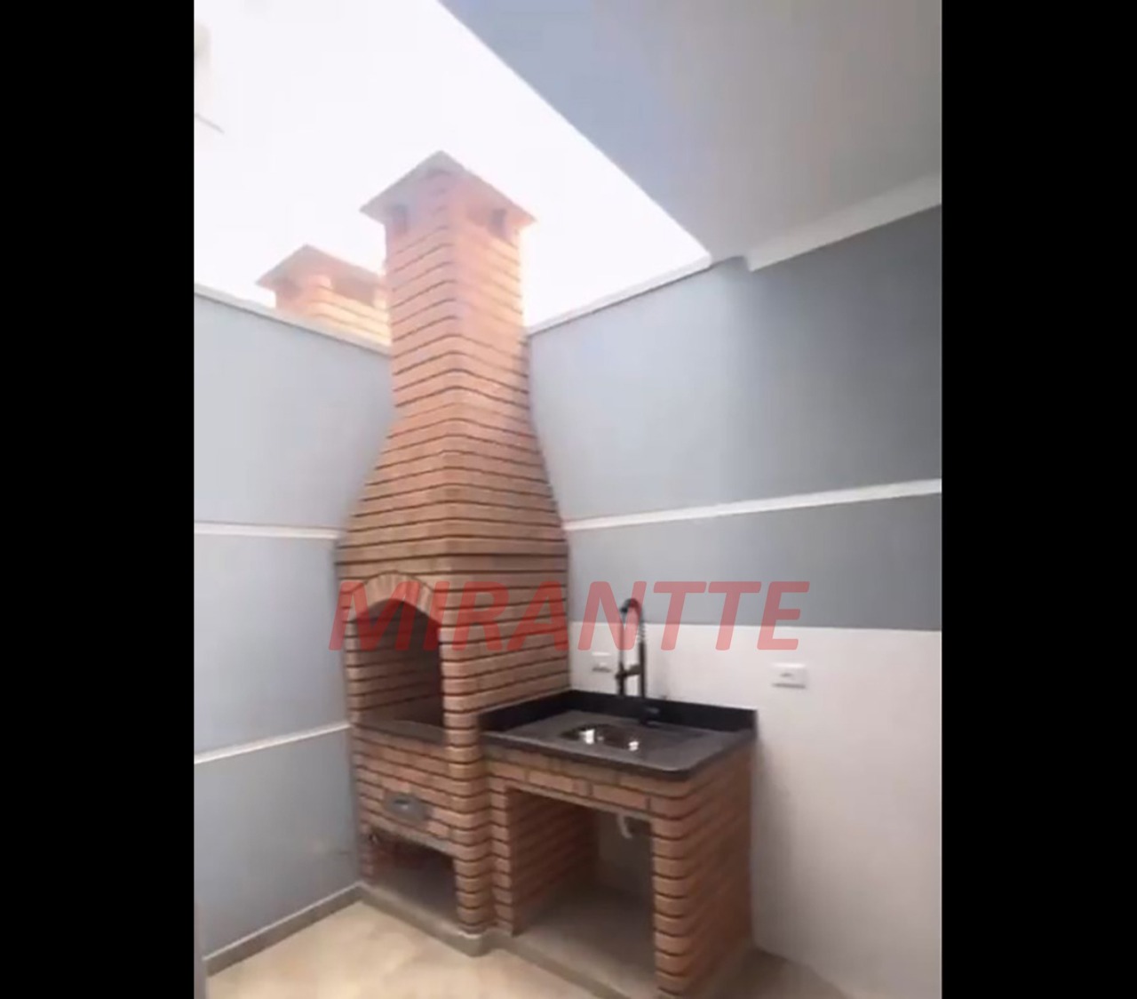 Sobrado de 100m² com 3 quartos em Parque Vitória
