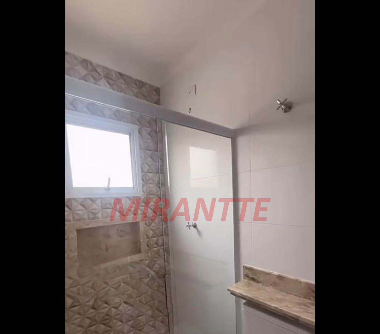 Sobrado de 100m² com 3 quartos em Parque Vitória
