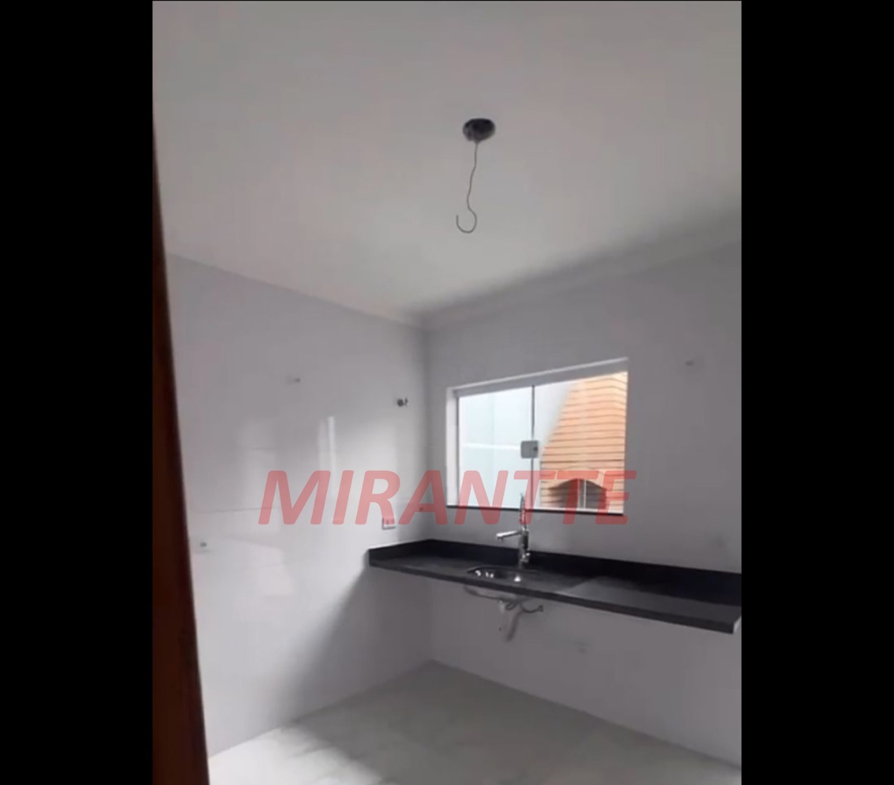 Sobrado de 100m² com 3 quartos em Parque Vitória