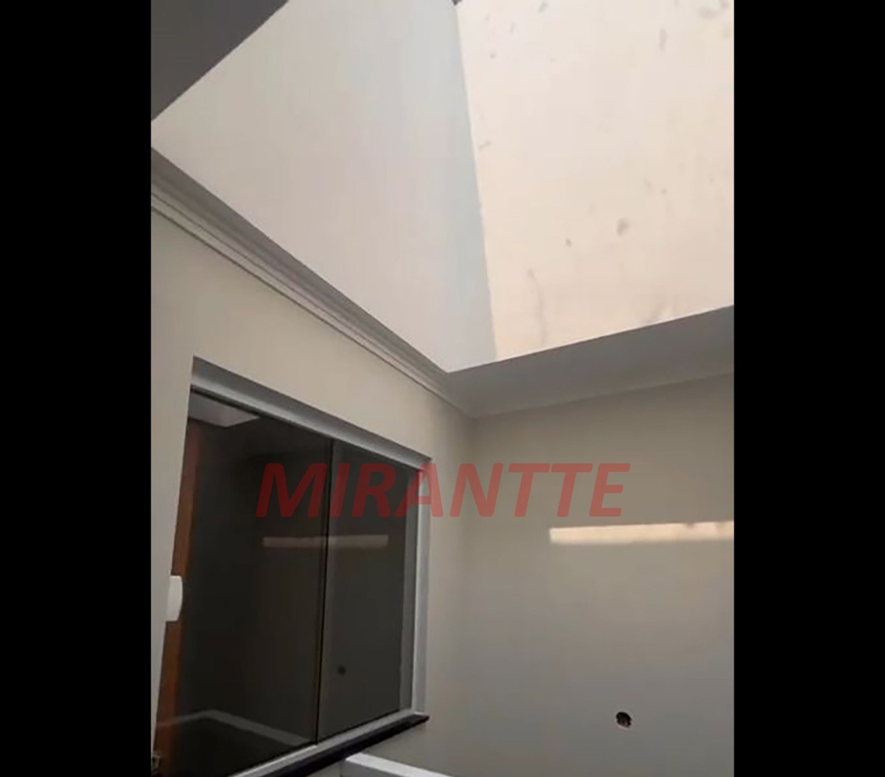 Sobrado de 100m² com 3 quartos em Parque Vitória