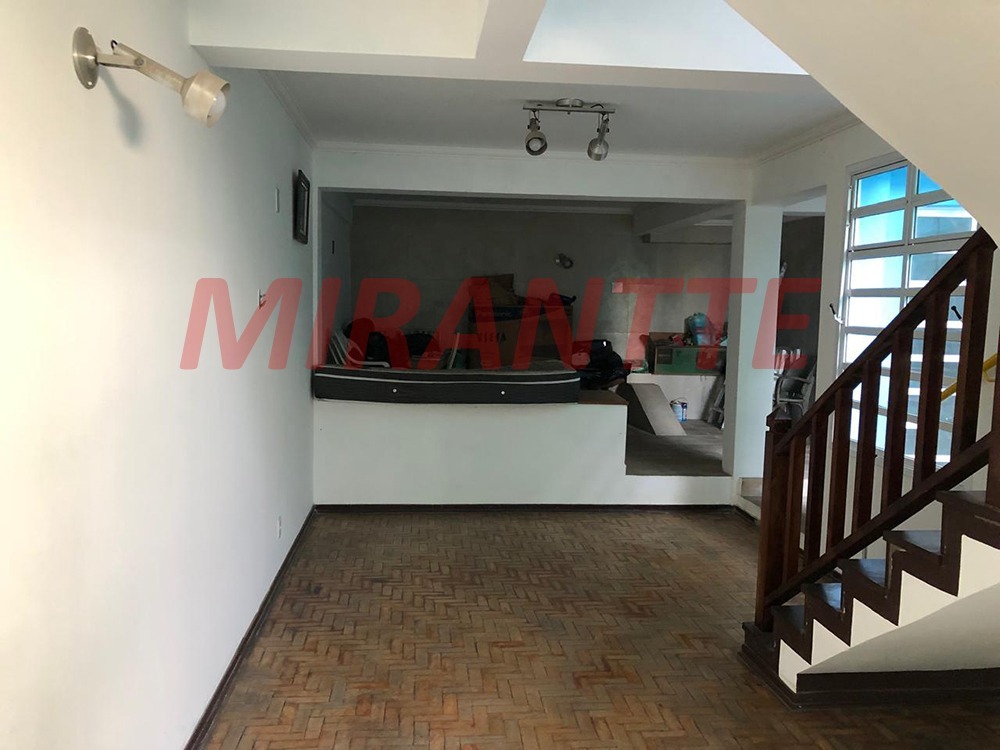 Sobrado de 171m² com 3 quartos em Parque Sao Domingos