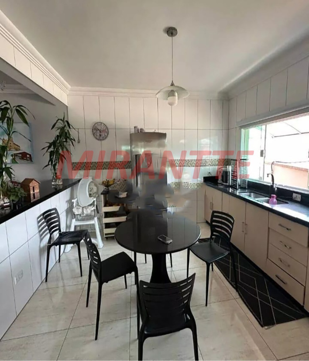 Sobrado de 550m² com 9 quartos em Vila Nova Cachoeirinha
