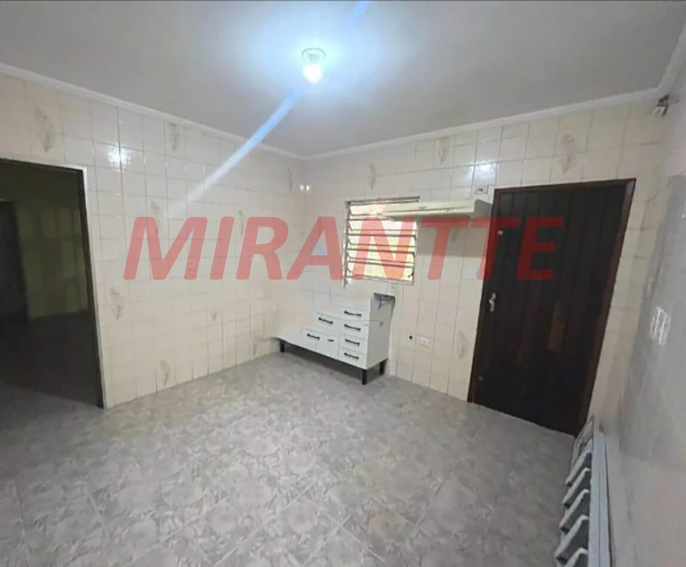Sobrado de 550m² com 9 quartos em Vila Nova Cachoeirinha