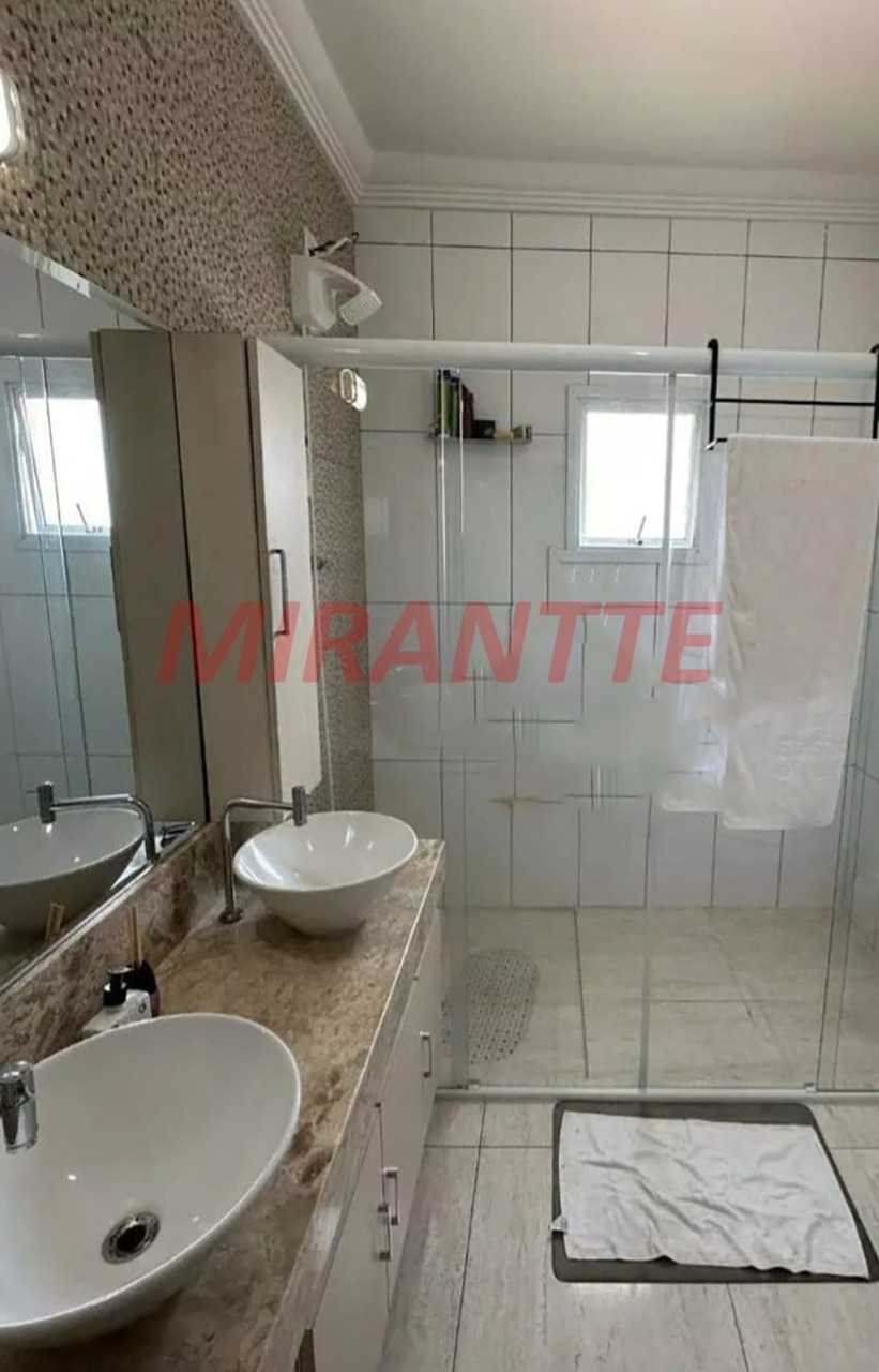 Sobrado de 550m² com 9 quartos em Vila Nova Cachoeirinha