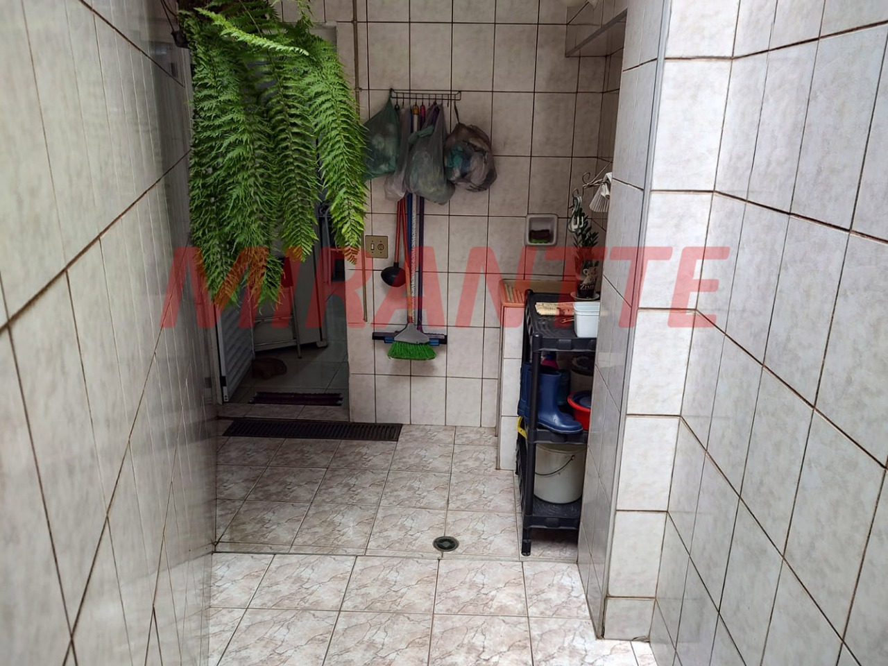 Sobrado de 161m² com 3 quartos em Vila Nivi