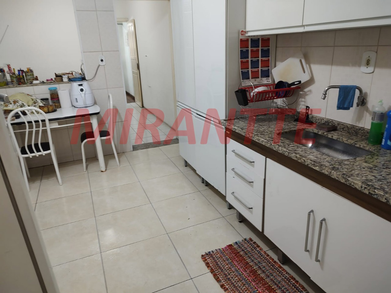 Sobrado de 161m² com 3 quartos em Vila Nivi