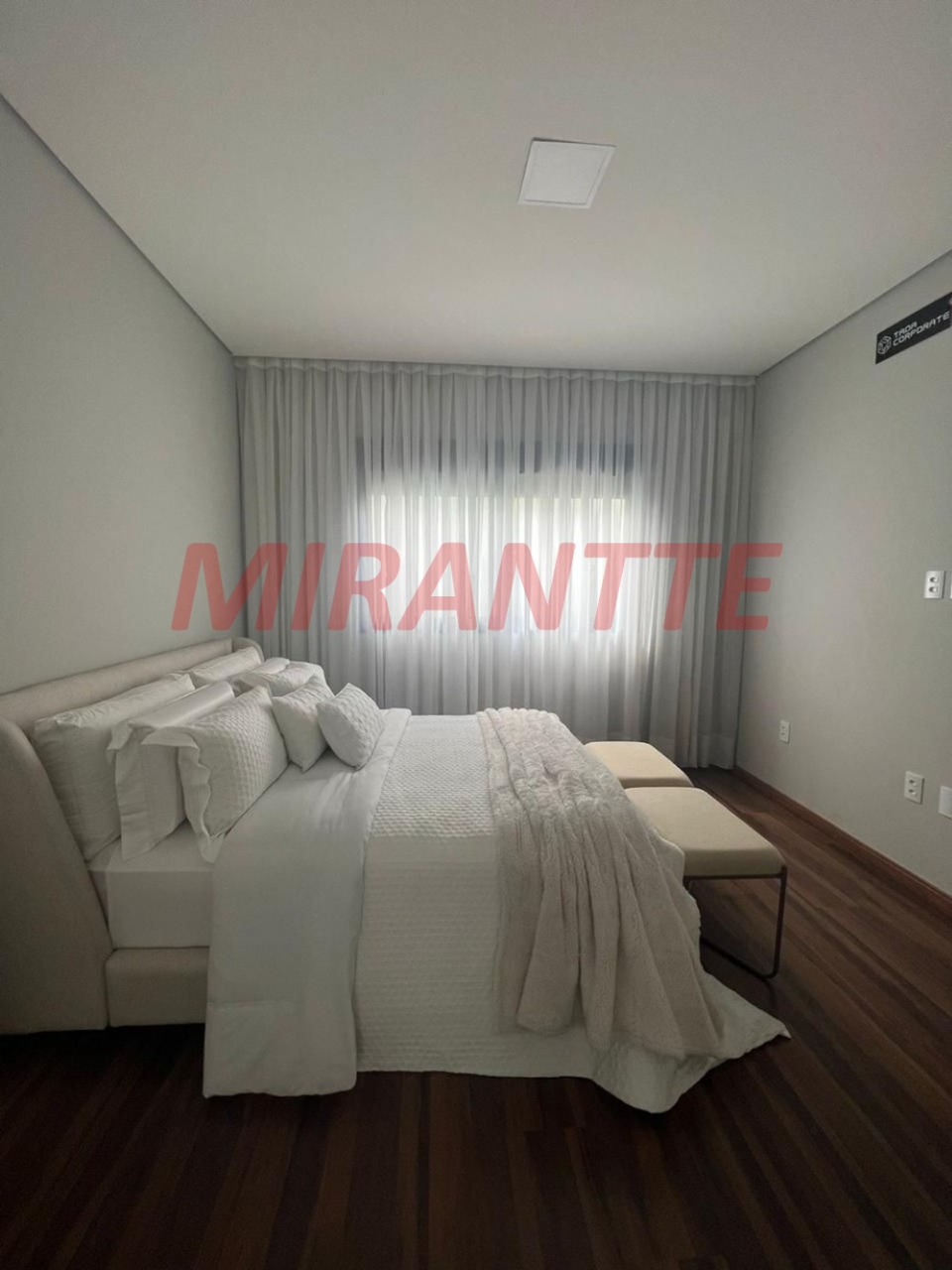 Cond. fechado de 435.7m² com 3 quartos em Alphaville Nova Esplanada 3