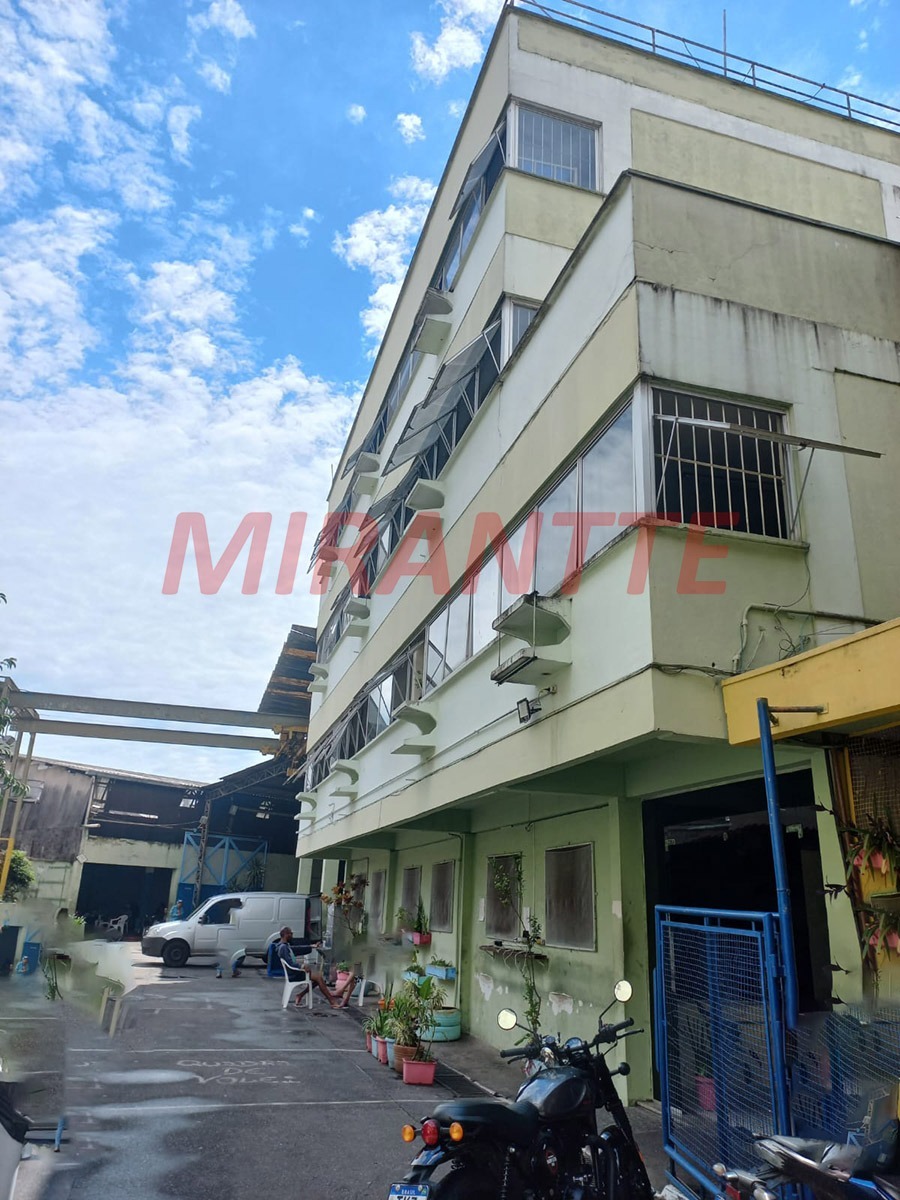 Comercial de 1000m² em Ponte Pequena