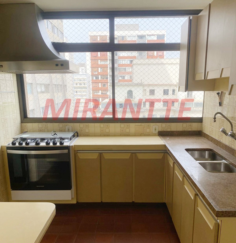 Apartamento de 240m² com 3 quartos em Santa Cecilia