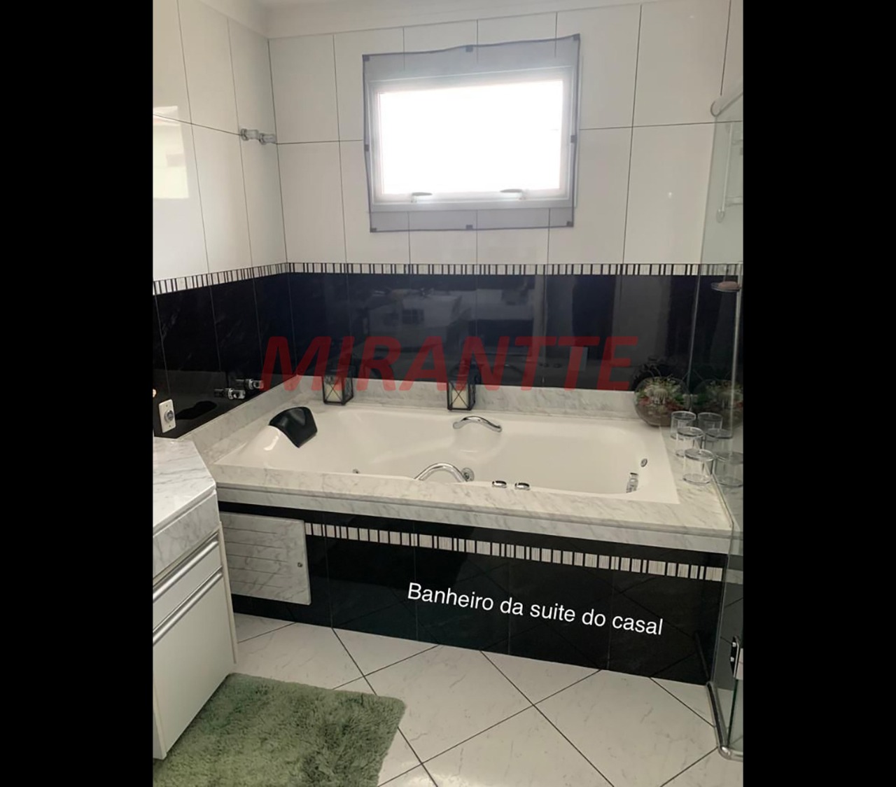 Cond. fechado de 418m² com 3 quartos em Parque Residencial Shamballa II