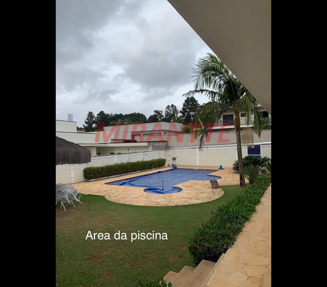 Cond. fechado de 418m² com 3 quartos em Parque Residencial Shamballa II