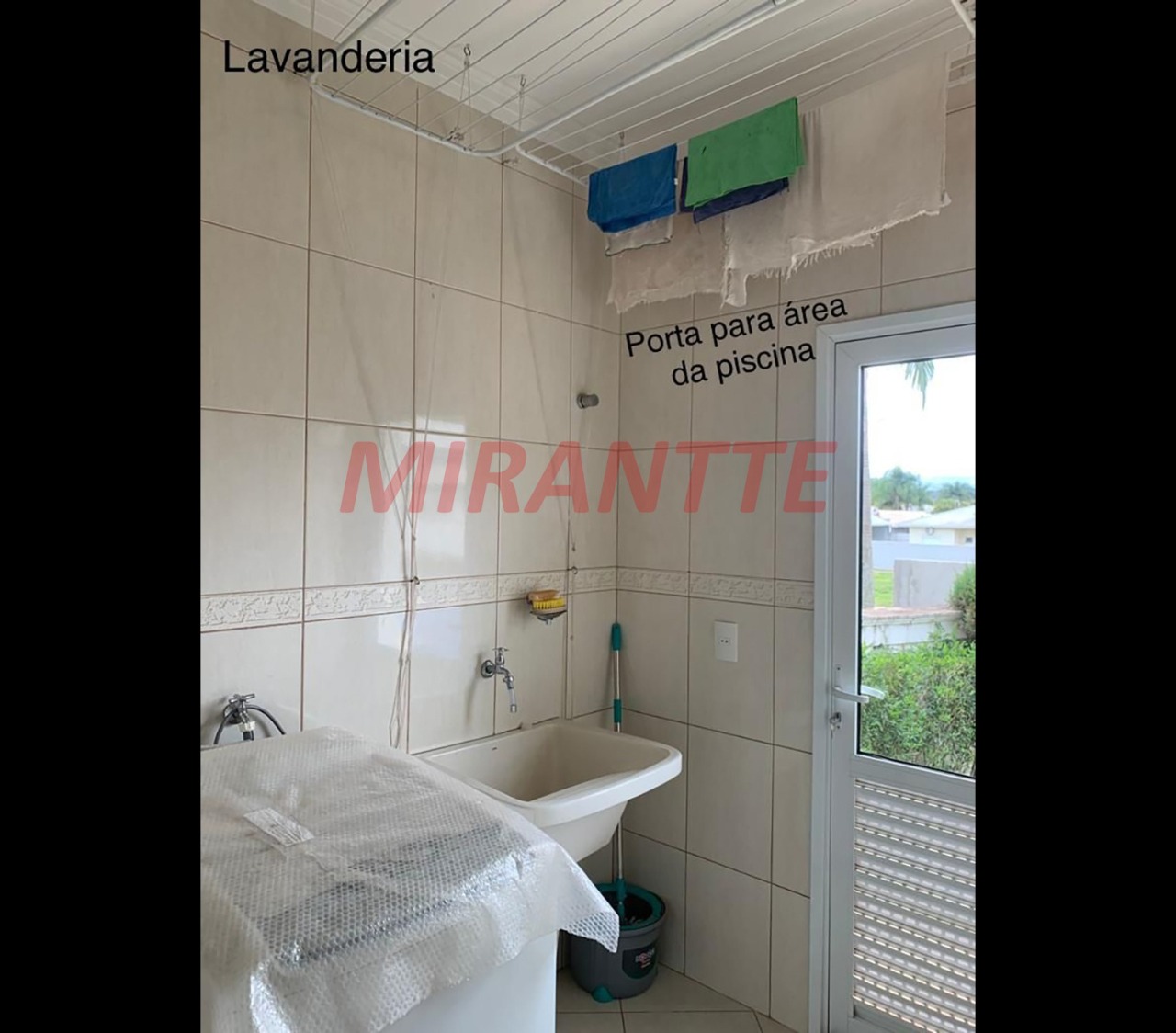 Cond. fechado de 418m² com 3 quartos em Parque Residencial Shamballa II