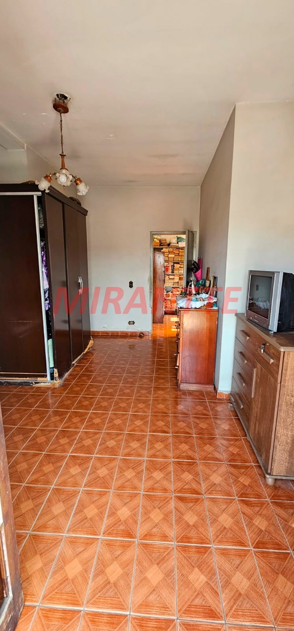 Sobrado de 420m² com 3 quartos em Água Fria