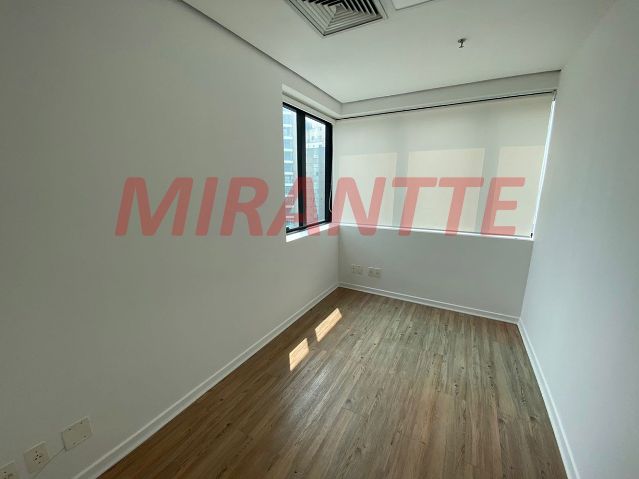 Conjunto comercial de 37m² em Vila Clementino